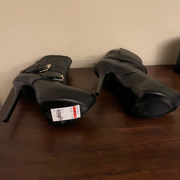 Report Signature (Jaye) Platform Fur Boots. Size 8 - Picture 5 of 6